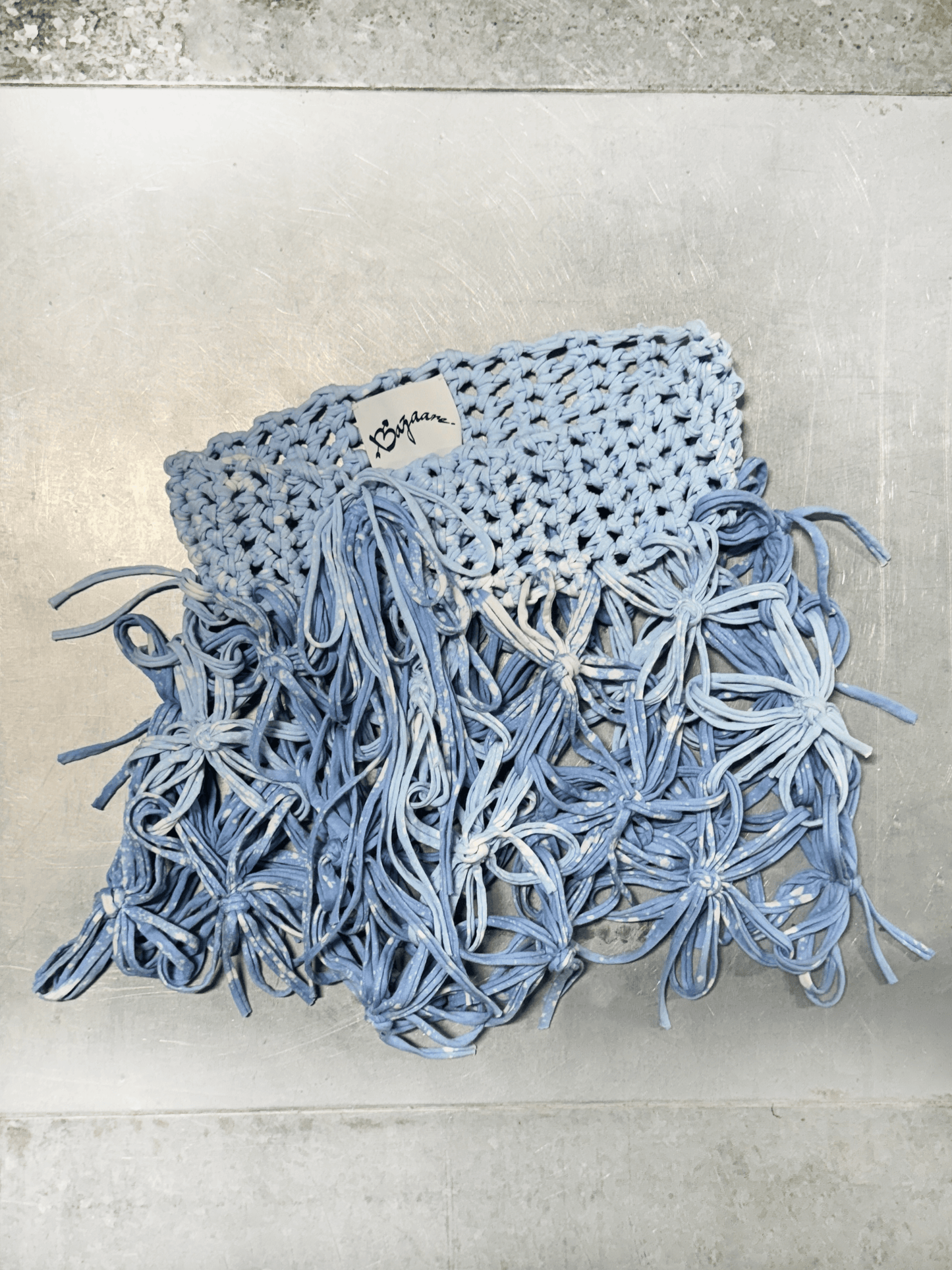 Blue Flower Chain Mini